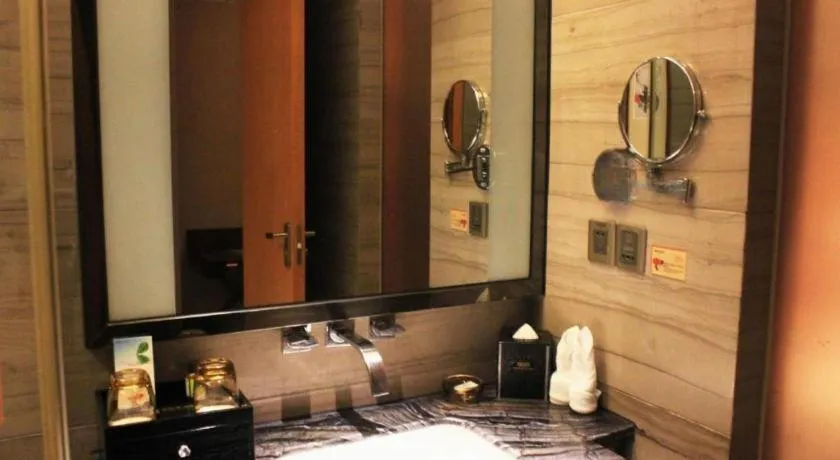 Zhangjiagang Zhonglian GDH International Hotel