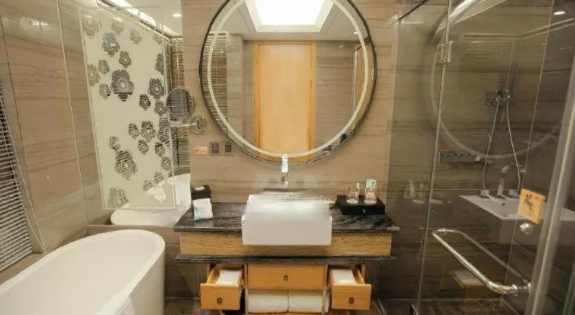 Zhangjiagang Zhonglian GDH International Hotel