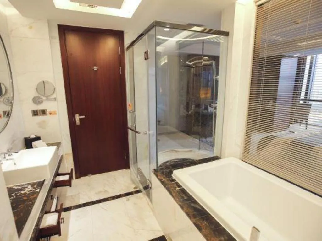 Zhangjiagang Zhonglian GDH International Hotel