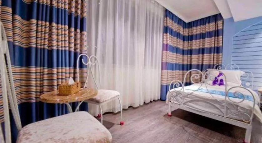 Bed in Parkside Hostel