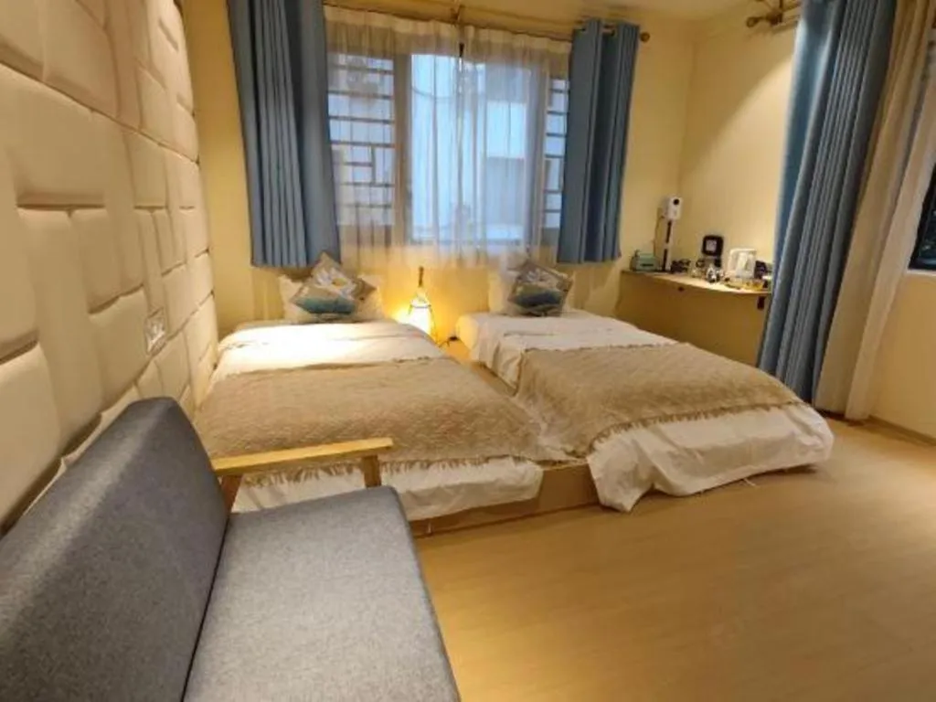 Bed in Parkside Hostel