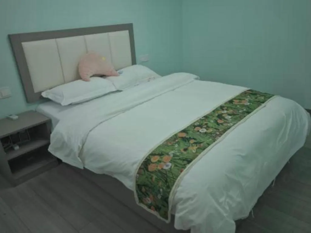 Bed in Parkside Hostel