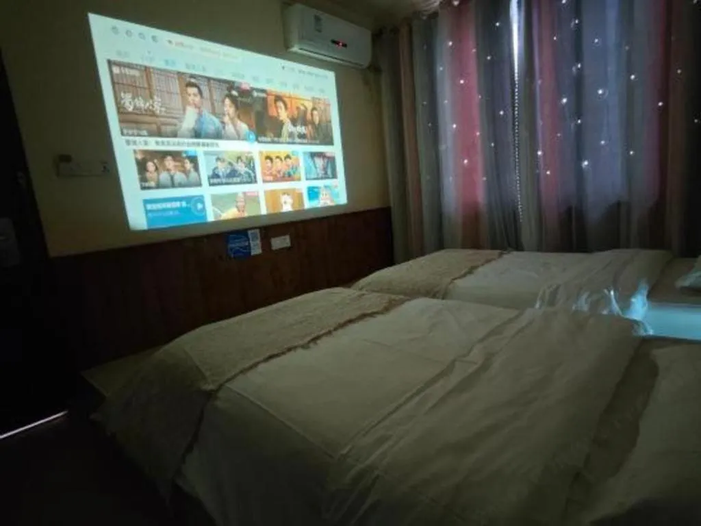 Bed in Parkside Hostel