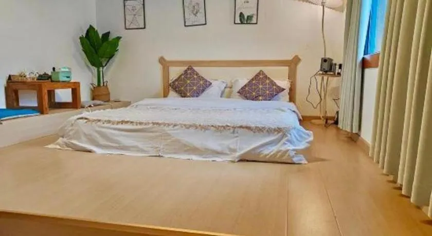 Bed in Parkside Hostel