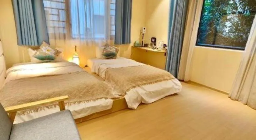 Bed in Parkside Hostel