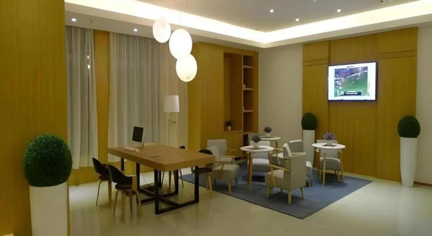 GreenTree Inn Shanghai Caohejing Development Zone Songjiang Park Jiuxin Road Business Hotel
