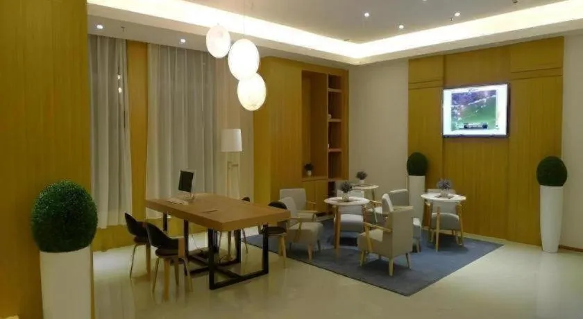 GreenTree Inn Shanghai Caohejing Development Zone Songjiang Park Jiuxin Road Business Hotel