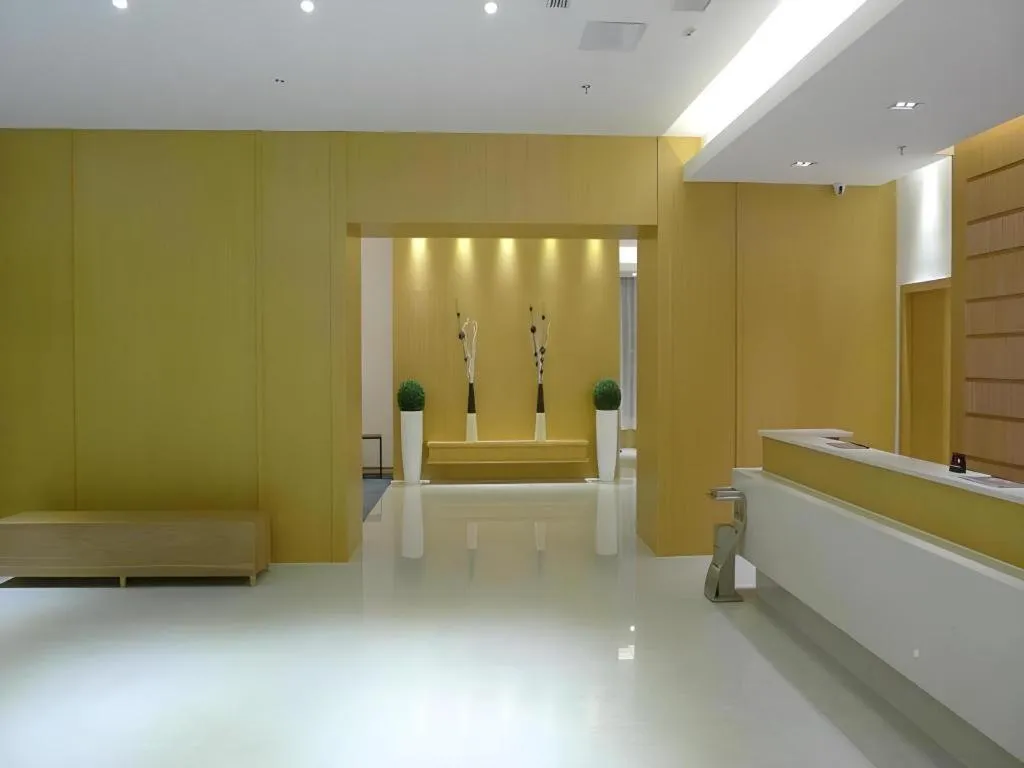 GreenTree Inn Shanghai Caohejing Development Zone Songjiang Park Jiuxin Road Business Hotel