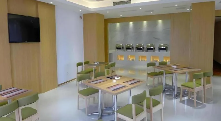 GreenTree Inn Shanghai Caohejing Development Zone Songjiang Park Jiuxin Road Business Hotel