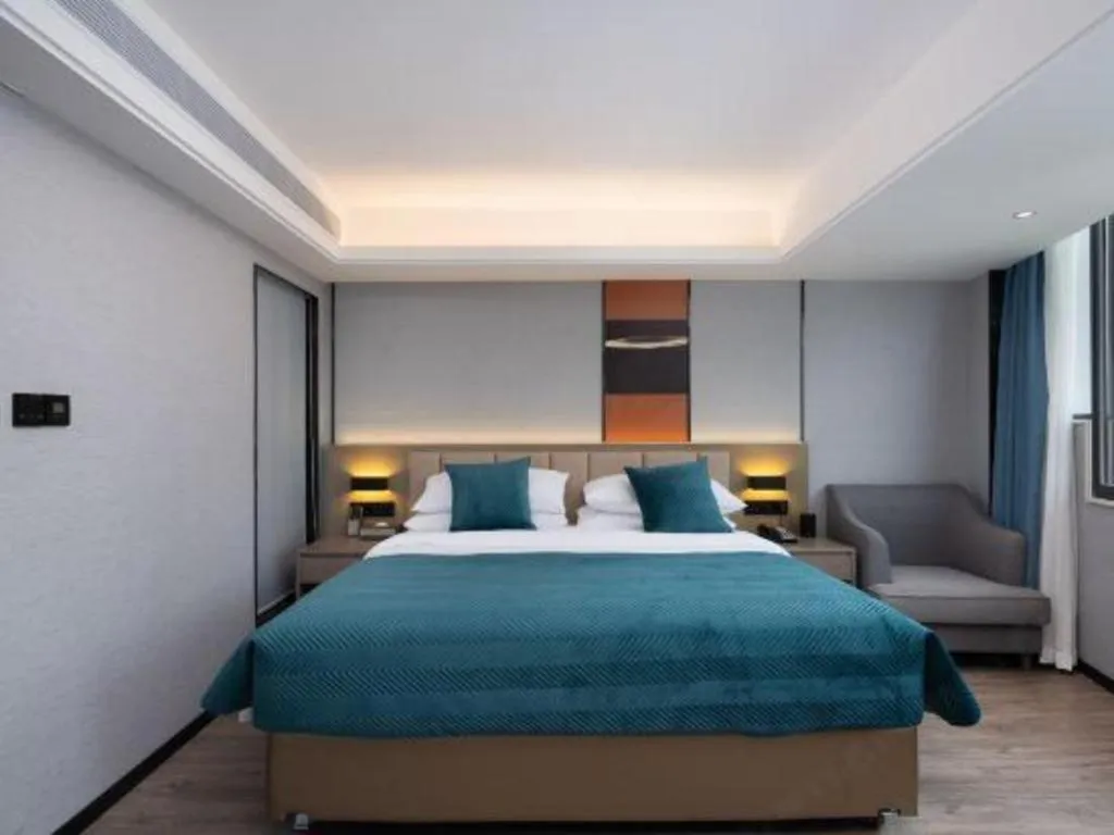 Bed in Nanning Prince Hotel