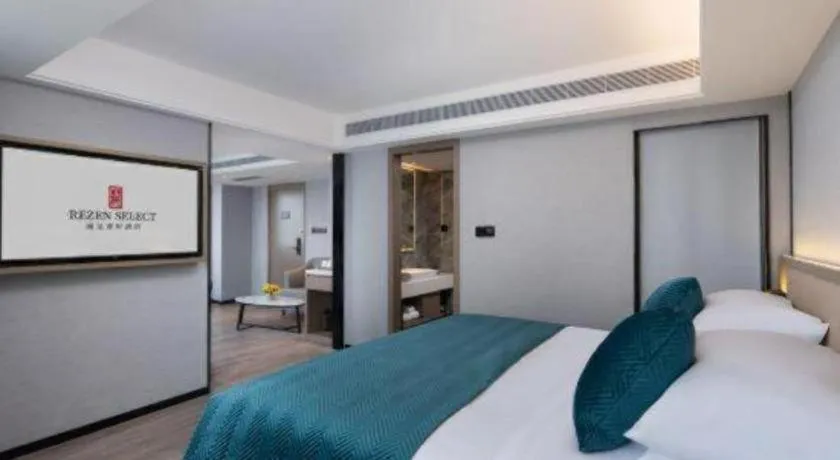 Bed in Nanning Prince Hotel