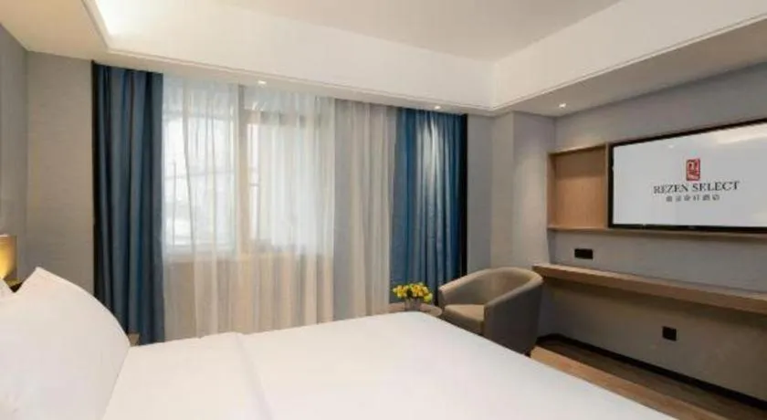 Bed in Nanning Prince Hotel