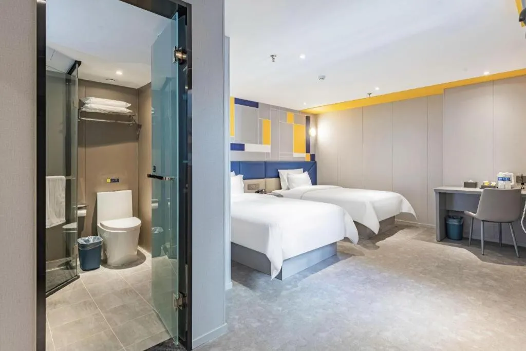 Bed in 7 Days Inn Guangzhou Dongfeng East Road Yangji Metro Station