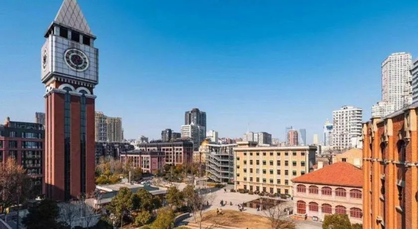 Lavande Hotel Wuhan Huanghelou Branch