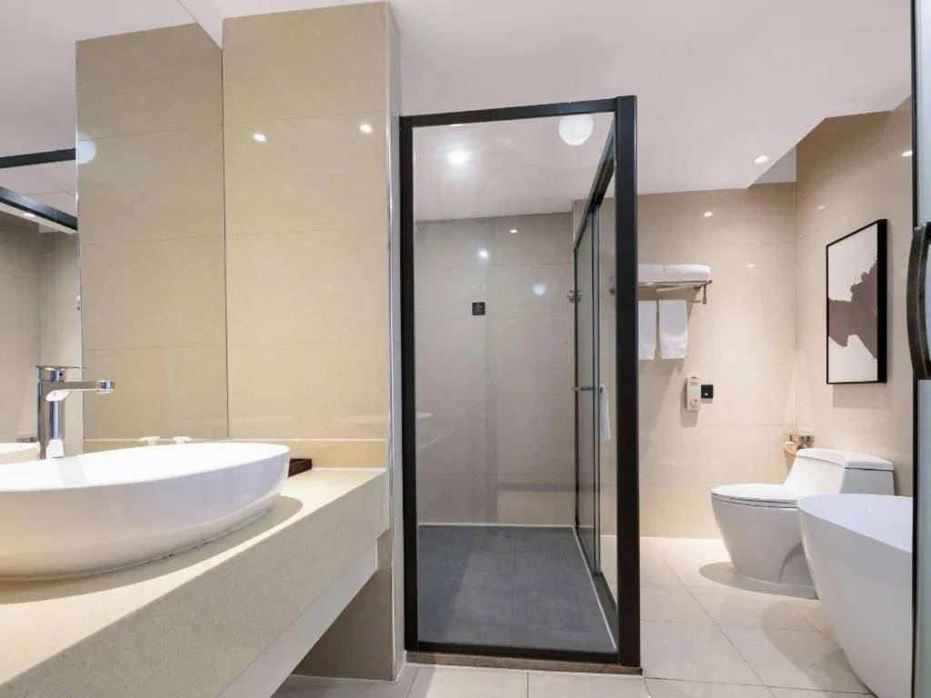 Lavande Hotel Wuhan Huanghelou Branch