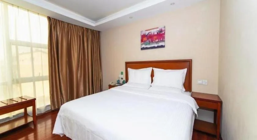 Bed in GreenTree Inn Jiangxi Nanchang XianGYAng Road Lianxi Road Business Hotel