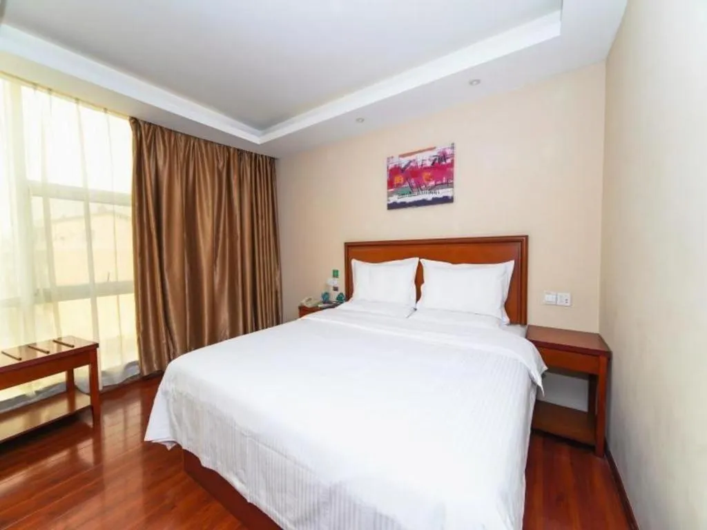 Bed in GreenTree Inn Jiangxi Nanchang XianGYAng Road Lianxi Road Business Hotel