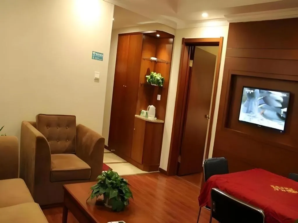 GreenTree Inn Jiangxi Nanchang XianGYAng Road Lianxi Road Business Hotel
