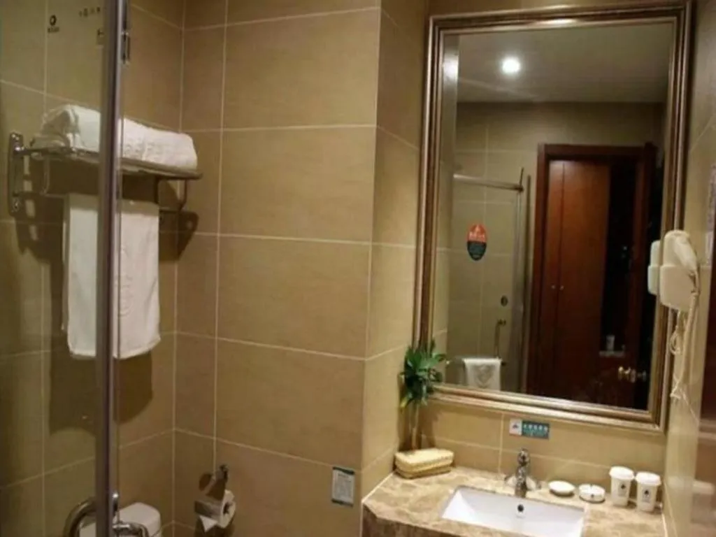 GreenTree Inn Jiangxi Nanchang XianGYAng Road Lianxi Road Business Hotel