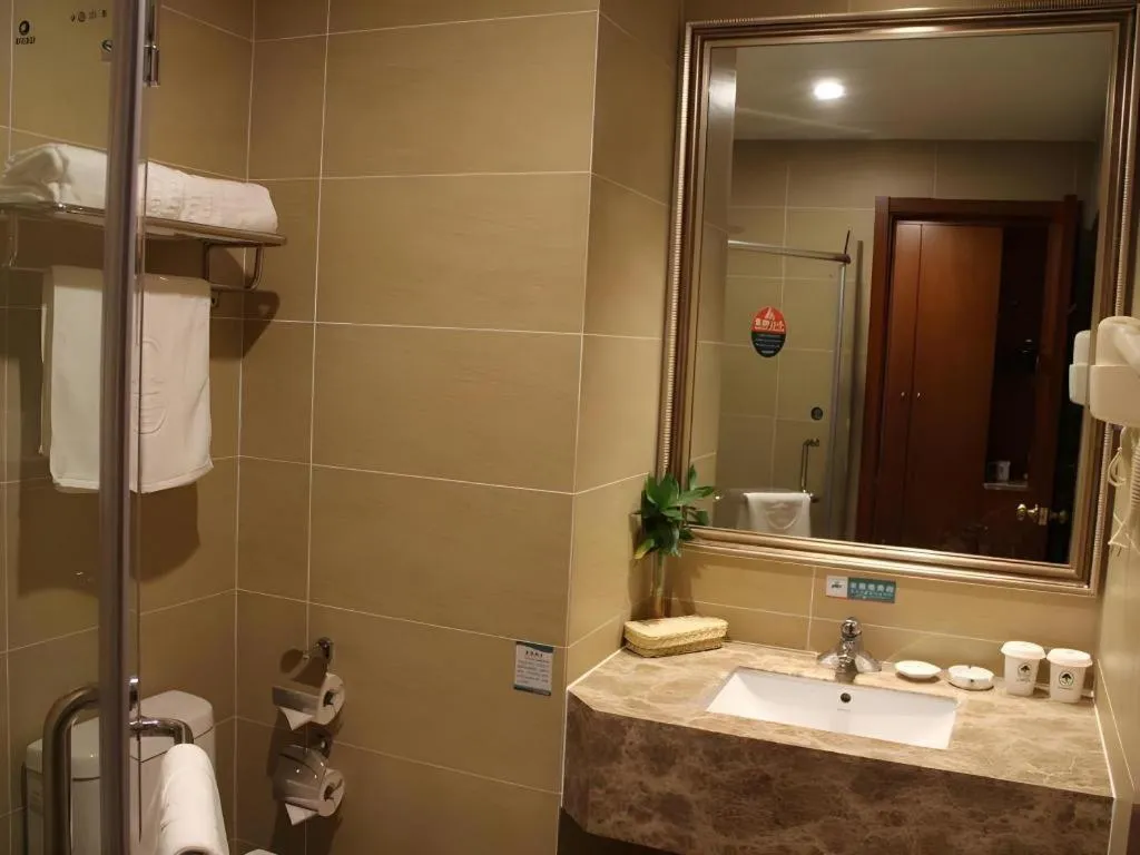 GreenTree Inn Jiangxi Nanchang XianGYAng Road Lianxi Road Business Hotel