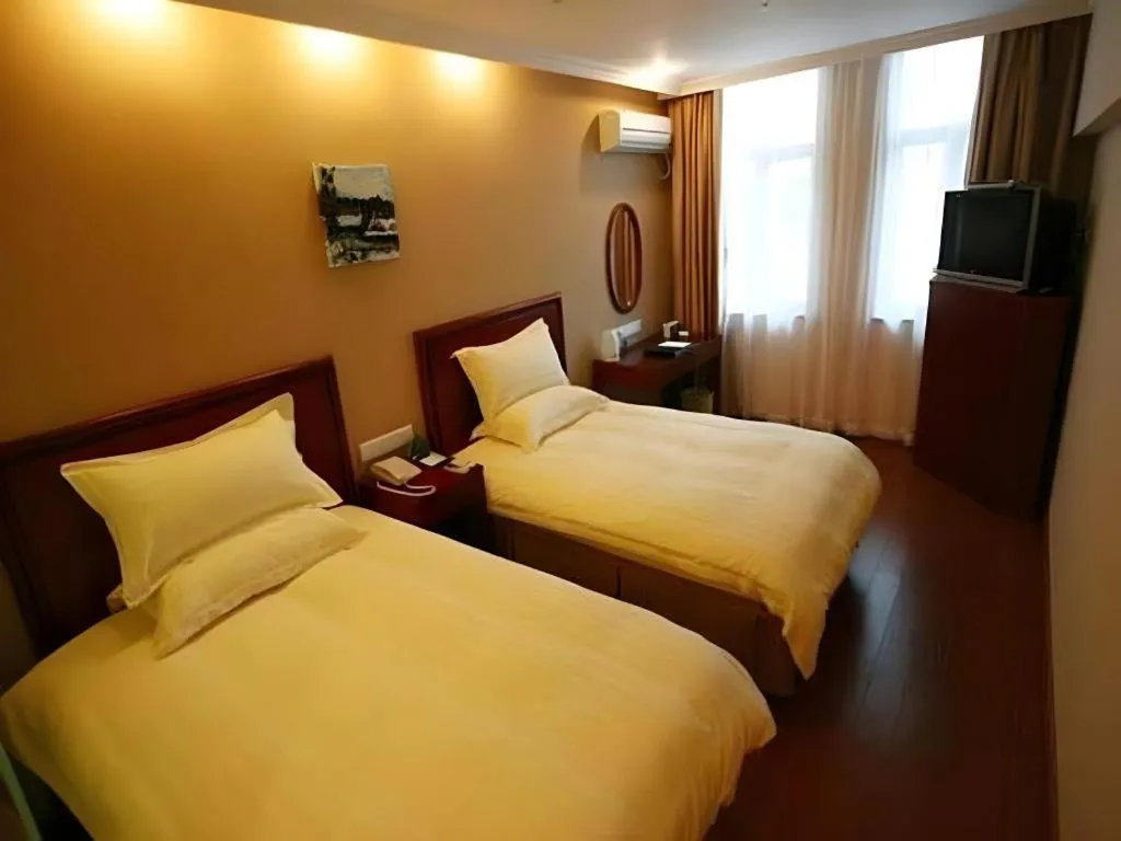 Bed in GreenTree Inn Jiangxi Nanchang XianGYAng Road Lianxi Road Business Hotel