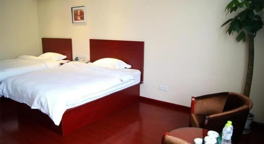 Bed in GreenTree Inn Jiangxi Nanchang XianGYAng Road Lianxi Road Business Hotel