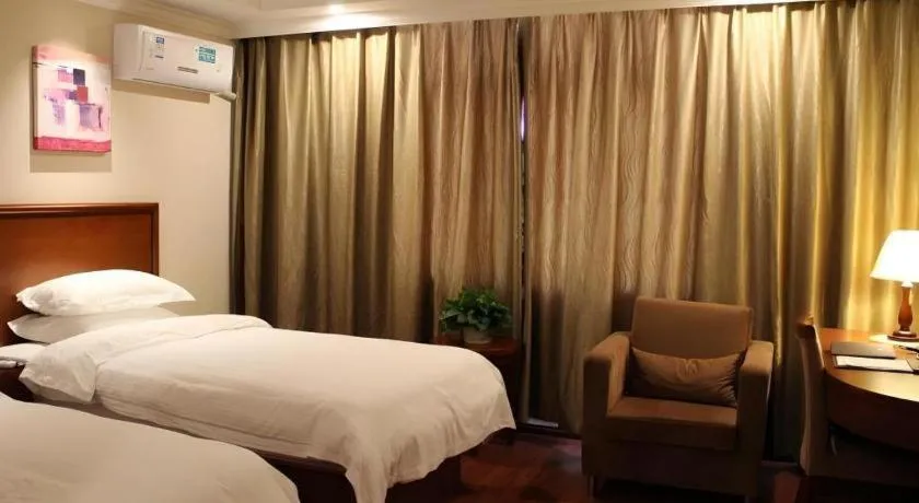 Bed in GreenTree Inn Jiangxi Nanchang XianGYAng Road Lianxi Road Business Hotel