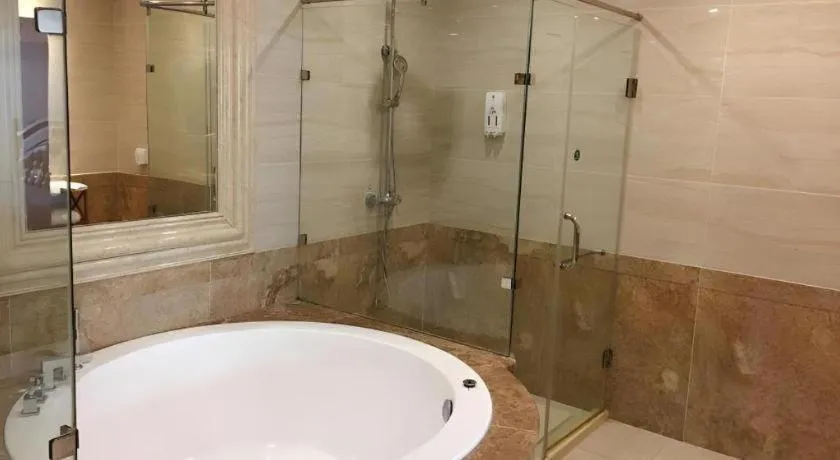 GreenTree Inn Jiangsu Wuxi Huishan High-Speed Rail Qianzhou Chongwen Road Business Hotel