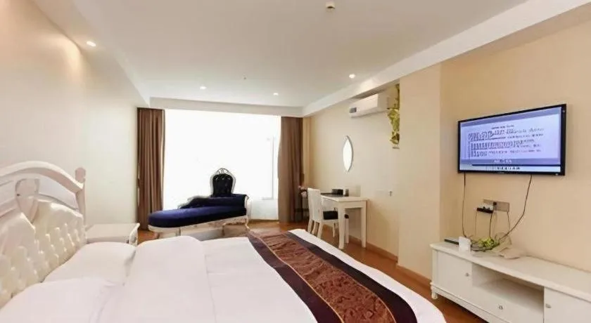 Bed in GreenTree Inn Jiangsu Wuxi Huishan High-Speed Rail Qianzhou Chongwen Road Business Hotel