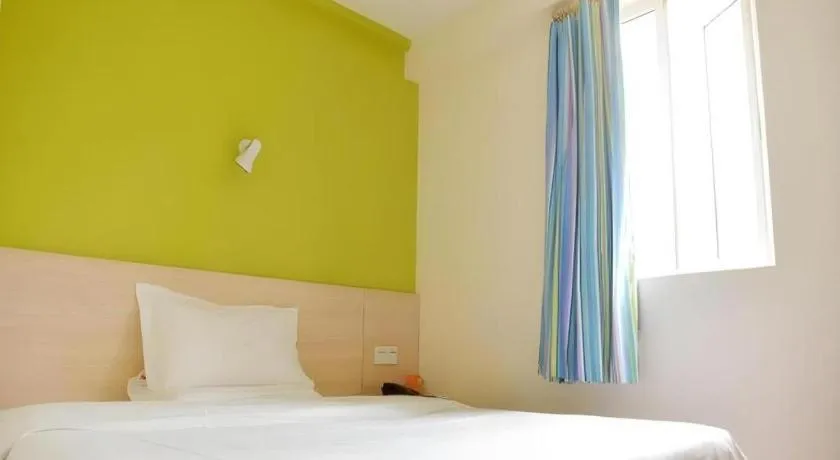 Bed in 7 Days Inn Chengdu Sichuan University South Railway Station