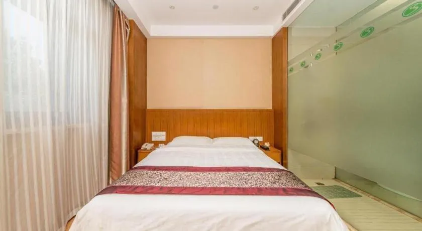 Bed in Sunparkview Hotel Shanghai