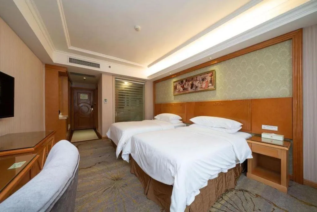 Bed in Vienna Hotel Guangxi Yangshuo Impression