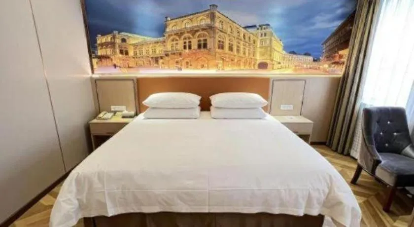 Bed in Vienna Hotel Guangxi Yangshuo Impression