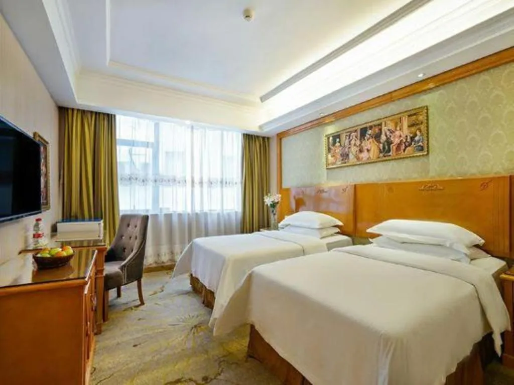 Bed in Vienna Hotel Guangxi Yangshuo Impression