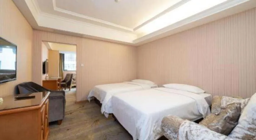 Bed in Vienna Hotel Guangxi Yangshuo Impression