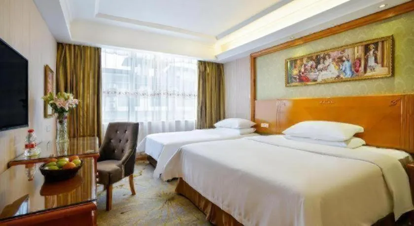 Bed in Vienna Hotel Guangxi Yangshuo Impression