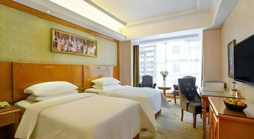 Bed in Vienna Hotel Guangxi Yangshuo Impression