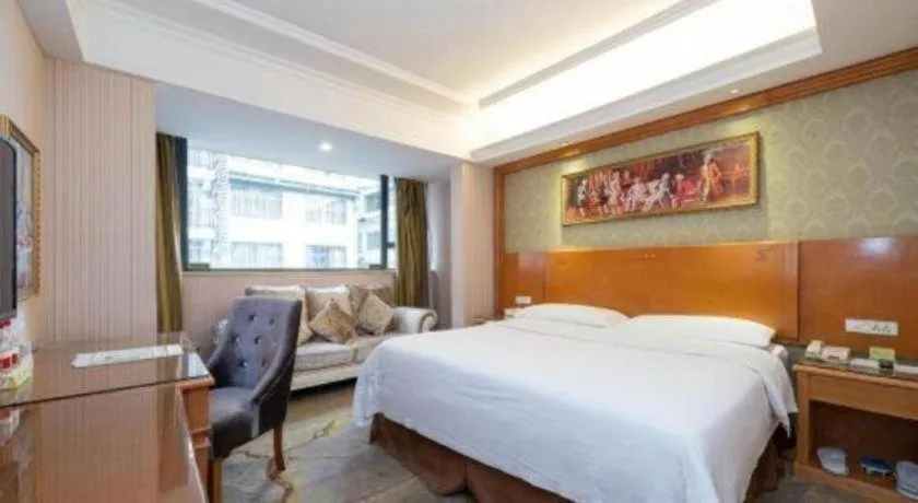 Bed in Vienna Hotel Guangxi Yangshuo Impression