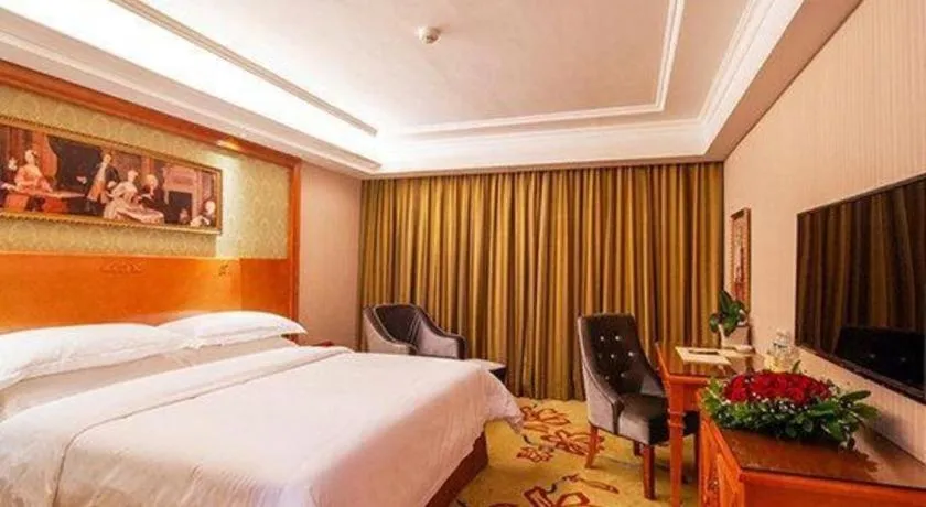 Bed in Vienna Hotel Guangxi Yangshuo Impression