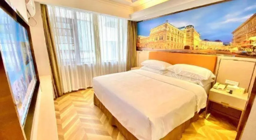 Bed in Vienna Hotel Guangxi Yangshuo Impression