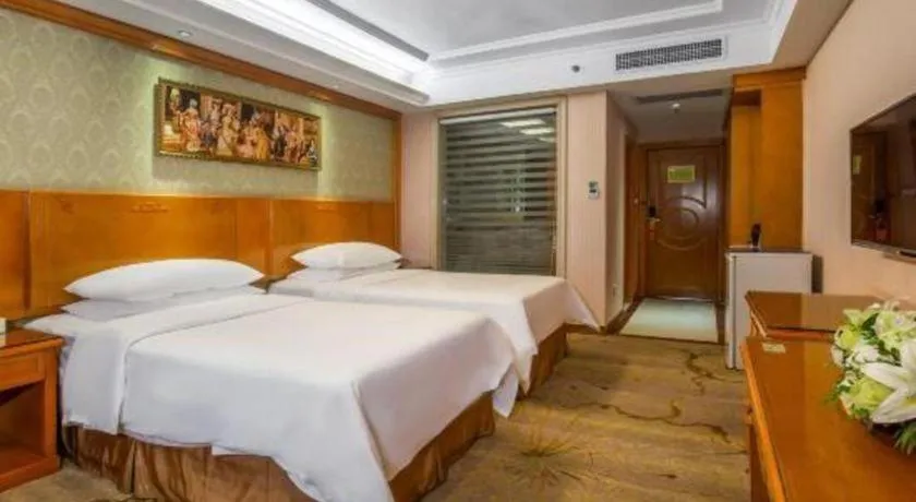 Bed in Vienna Hotel Guangxi Yangshuo Impression