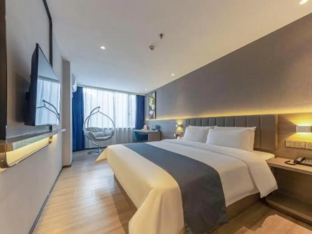 Bed in 7 Days Premium Jiangmen Wuyi Avenue Gangkou Road