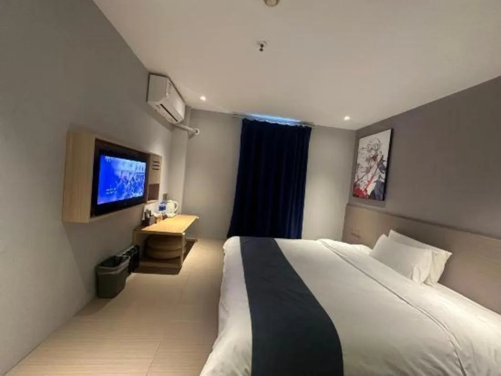 Bed in 7 Days Premium Jiangmen Wuyi Avenue Gangkou Road