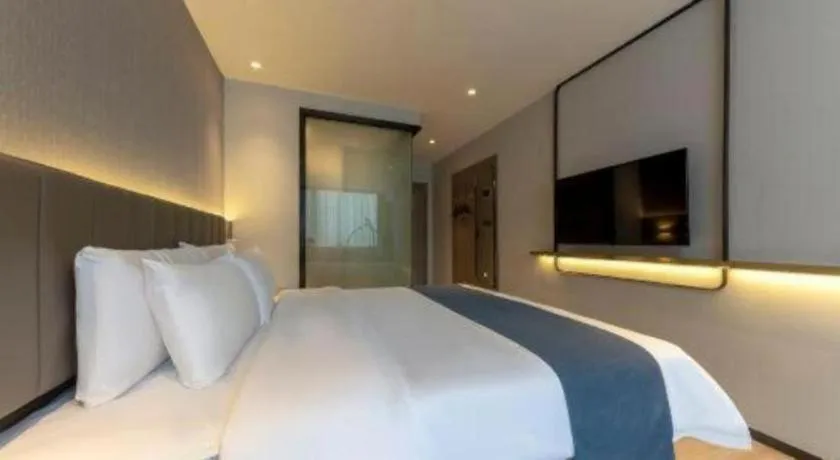 Bed in 7 Days Premium Jiangmen Wuyi Avenue Gangkou Road