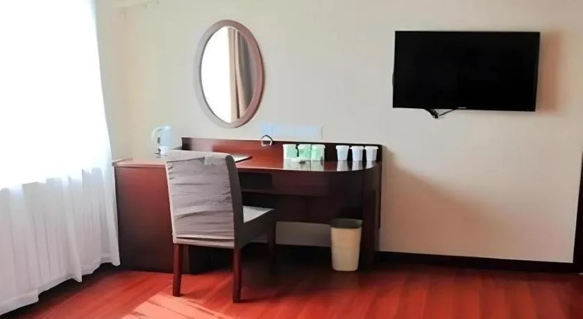 GreenTree Inn Qingdao Licang Shuyan Road Daweng Square Express Hotel