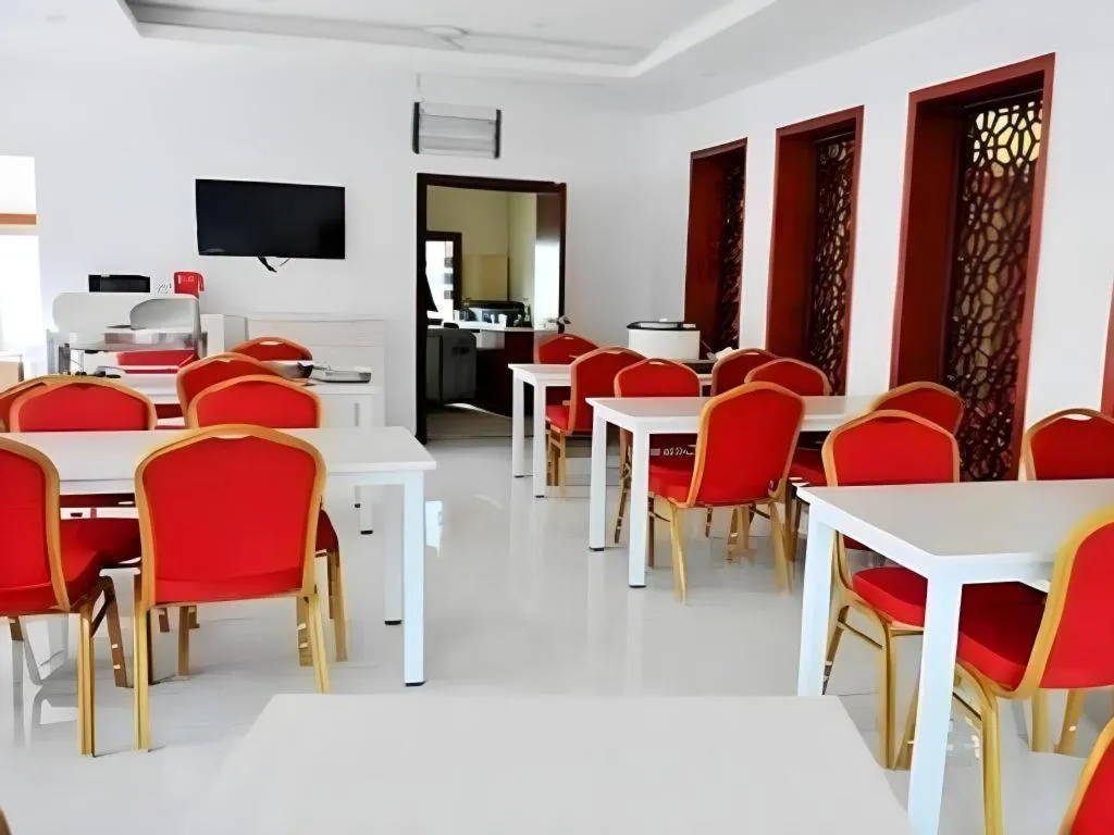 GreenTree Inn Qingdao Licang Shuyan Road Daweng Square Express Hotel