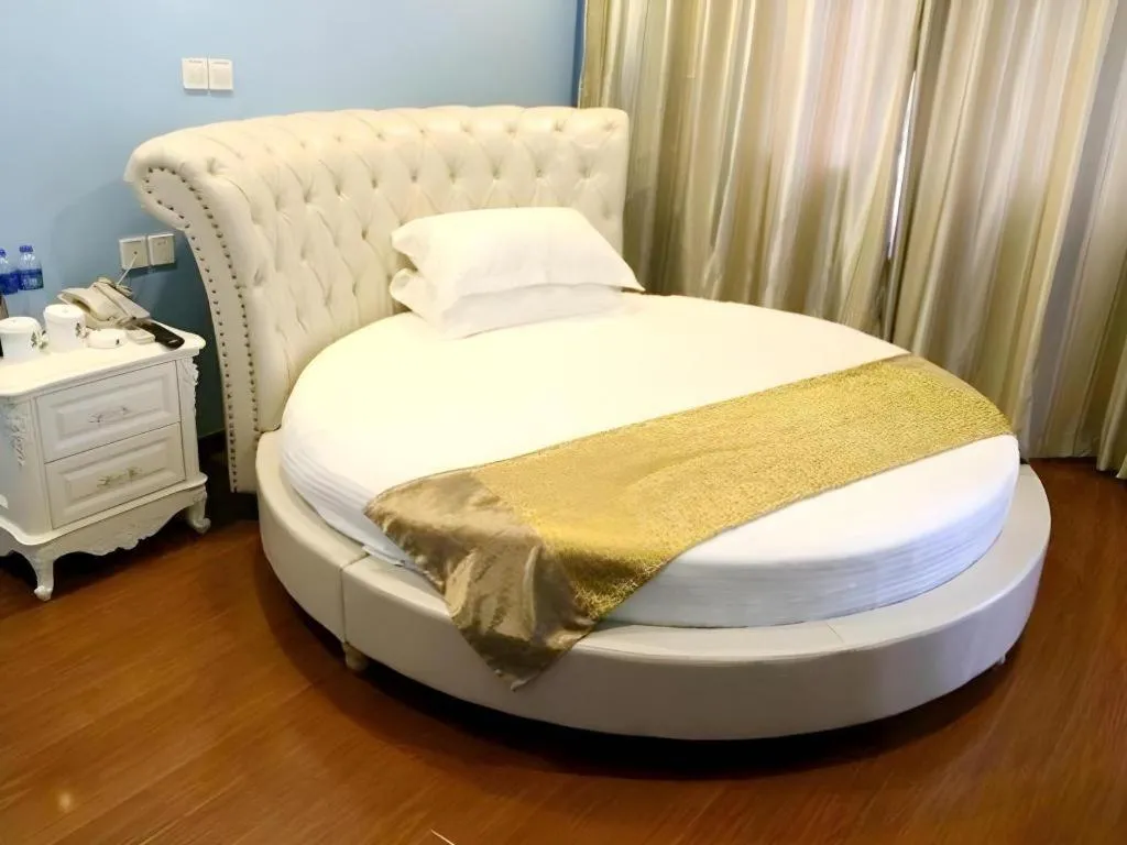 Bed in GreenTree Alliance Shanghai Railway Station QiuJiang Road Hotel