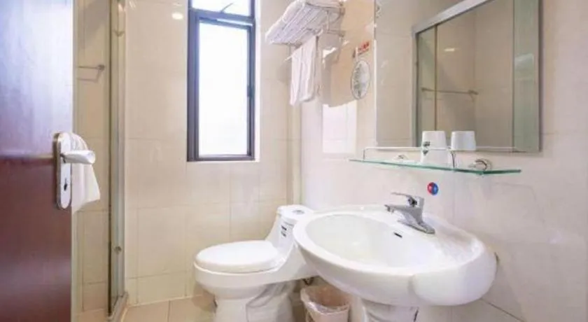 GreenTree Alliance Shanghai Railway Station QiuJiang Road Hotel