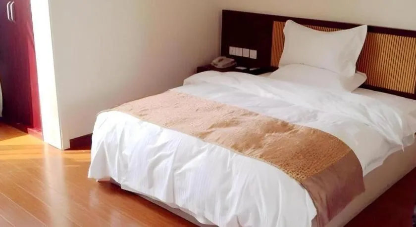Bed in GreenTree Alliance Shanghai Railway Station QiuJiang Road Hotel