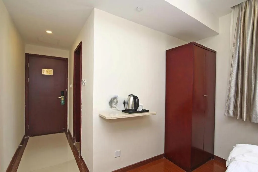 Bed in GreenTree Alliance Shanghai Railway Station QiuJiang Road Hotel